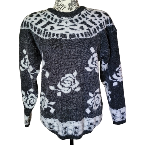 Vintage Sweaters - Vintage Sams Souci grey and white rose sweater size small​